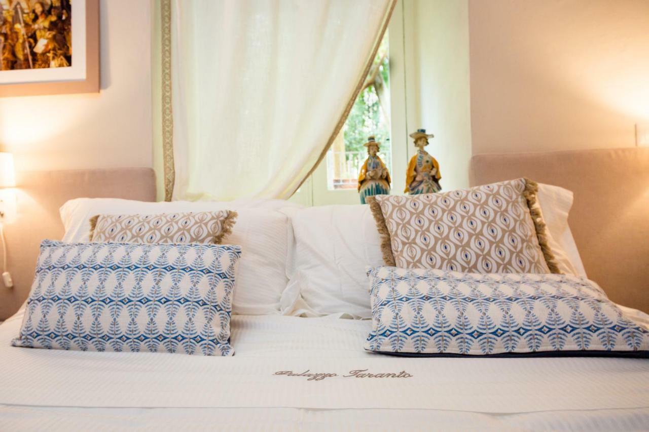 كالتاجيروني Palazzo Taranto Luxury Rooms المظهر الخارجي الصورة